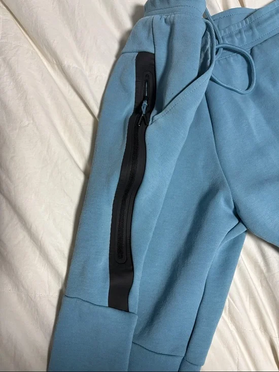 Nike Tech Light Blue - Picture 3 of 5